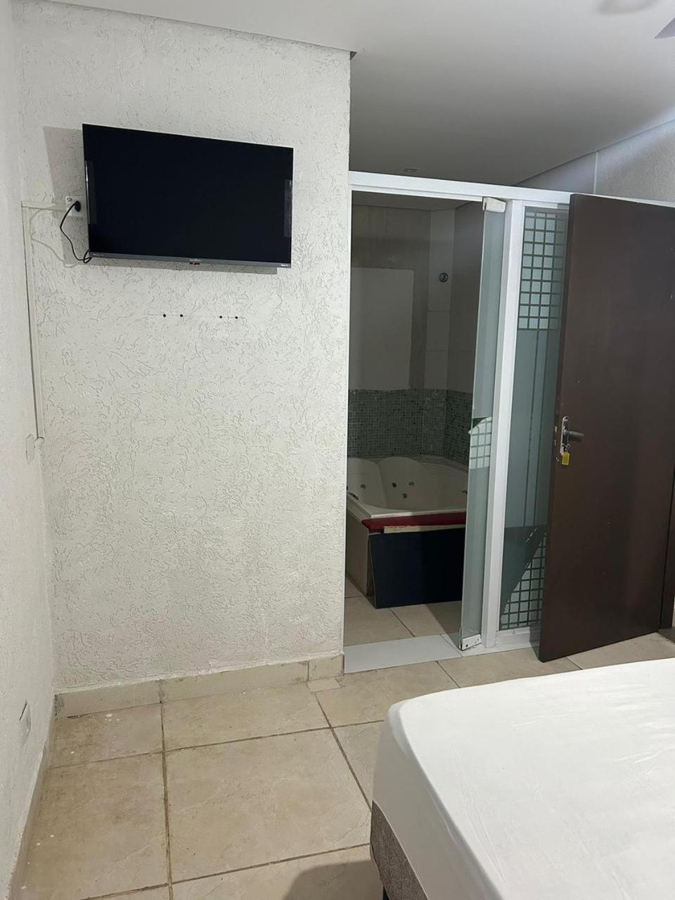 Itanhaém Oasis Hostel E Pousada מראה חיצוני תמונה
